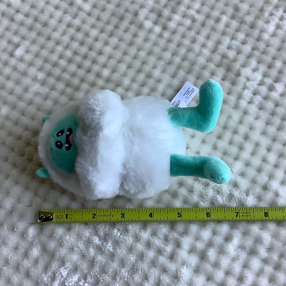 The Petting Zoo Plush Yeti Stuffed Animal Toy White and Teal - Picture 10 of 10